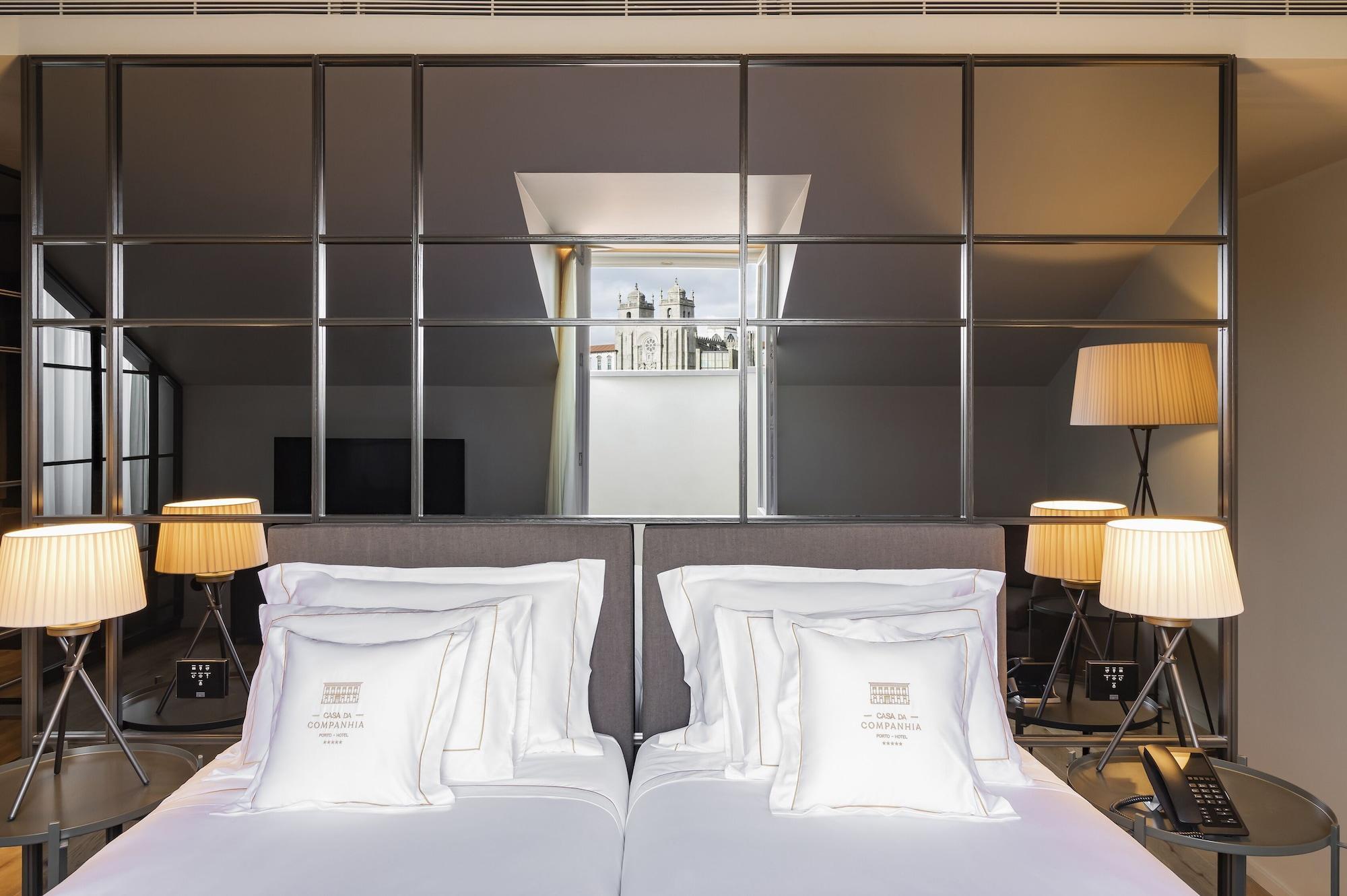 Casa Da Companhia, Vignette Collection By Ihg Hotel Porto Exterior foto A room at Mandarin Oriental, Munich