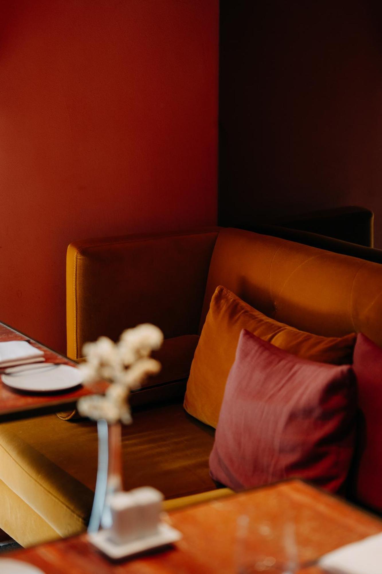 Casa Da Companhia, Vignette Collection By Ihg Hotel Porto Exterior foto A room at the hotel