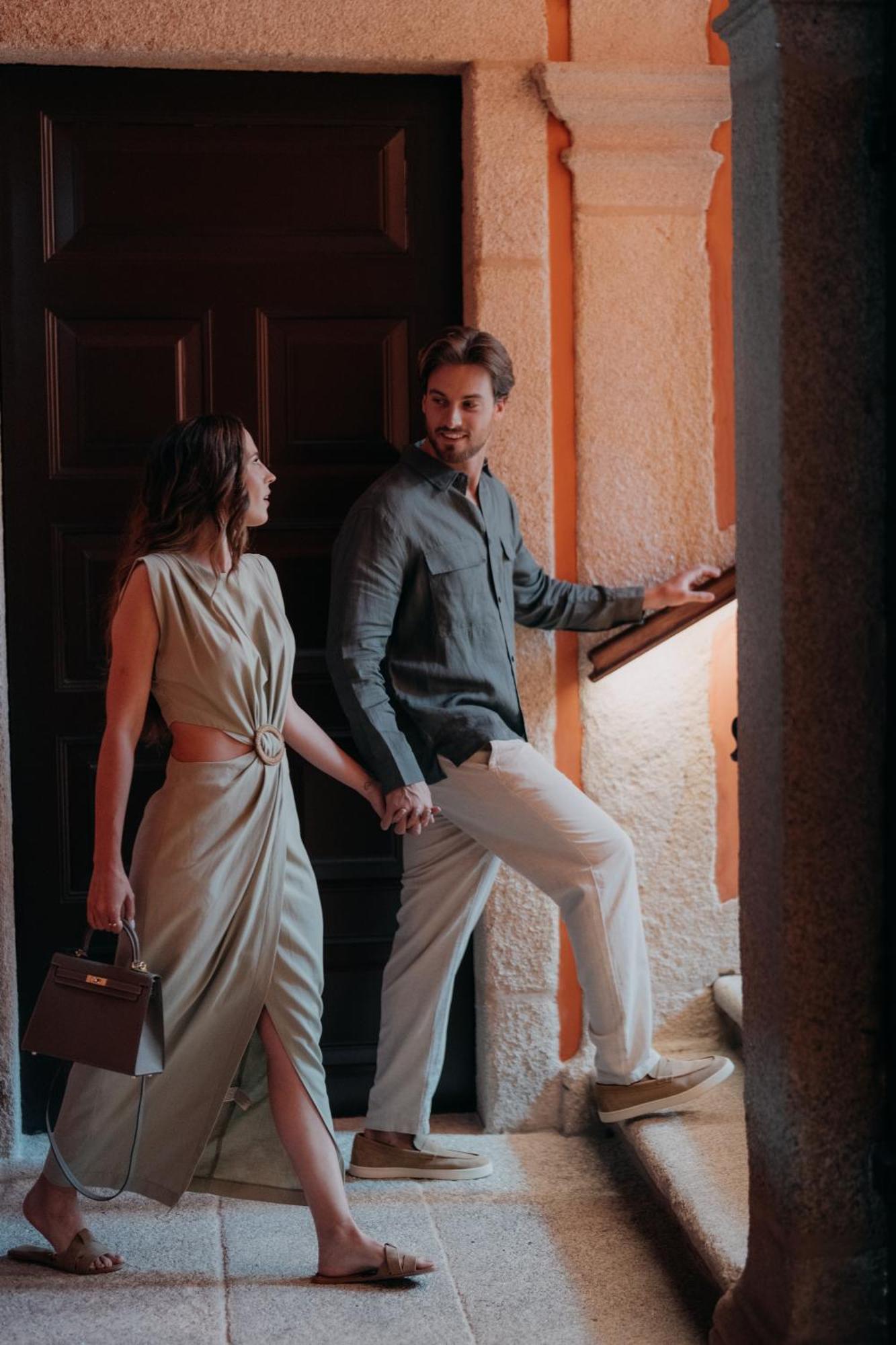 Casa Da Companhia, Vignette Collection By Ihg Hotel Porto Exterior foto A couple at the Taj Mahal Palace